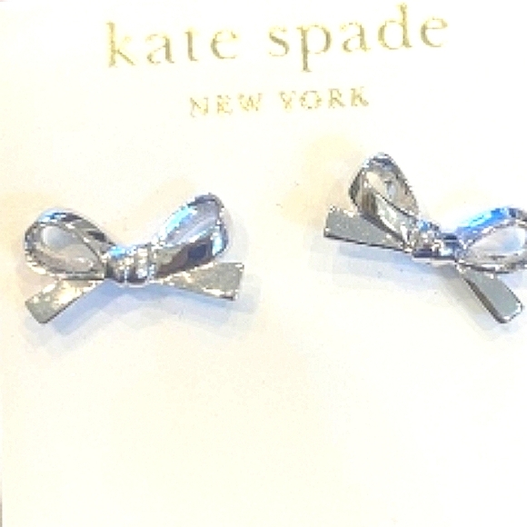 Kate Spade Silver Bow Earrings with stud backs.Aprox L0.5"xW 0.75" Wt=3.72gm NEW - Picture 2 of 8